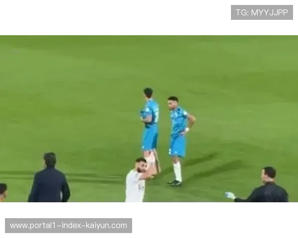 本泽马新月首秀帽子戏法 亚冠赛场展现顶级射手终结能力 本泽马新月首秀帽子戏法 亚冠赛场展现顶级射手终结能力